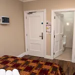 Donegal House 아파트