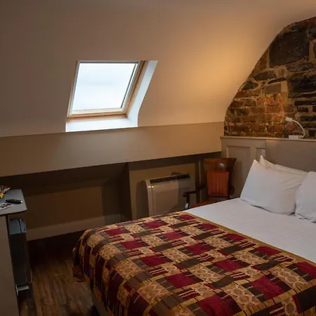 Donegal House *
