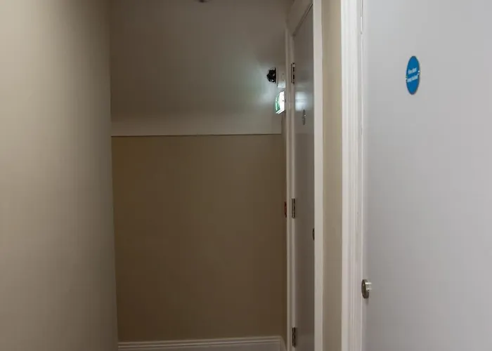 Апартаменты Donegal House Донегол