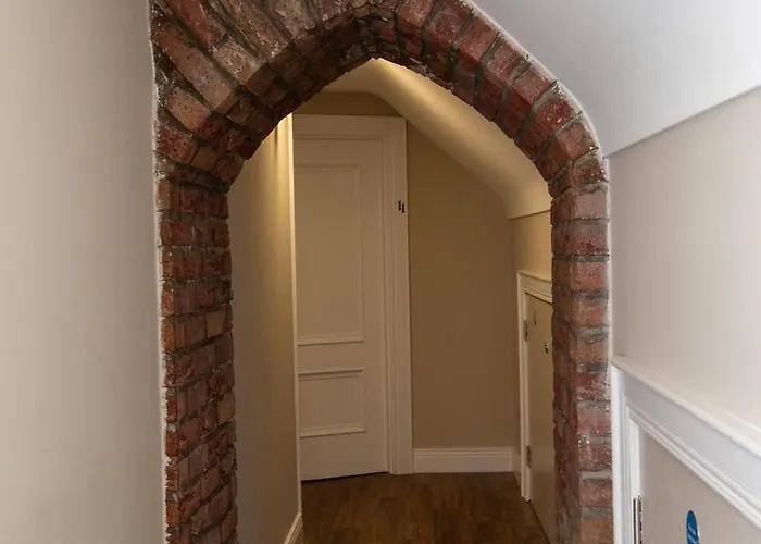 Donegal House Апартаменты Донегол