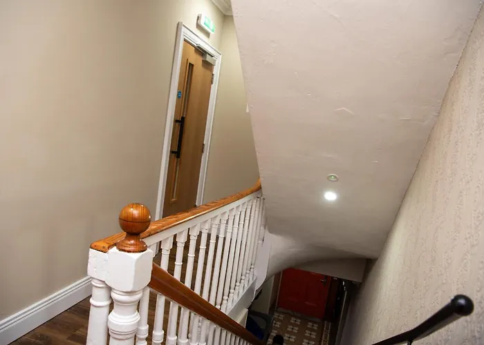 Апартаменты Donegal House