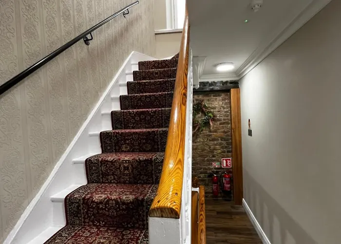 Donegal House Апартаменты Донегол